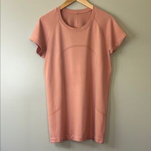 Lululemon Swiftly‎ Tech Short Sleeve Size 12 Pink Savannah